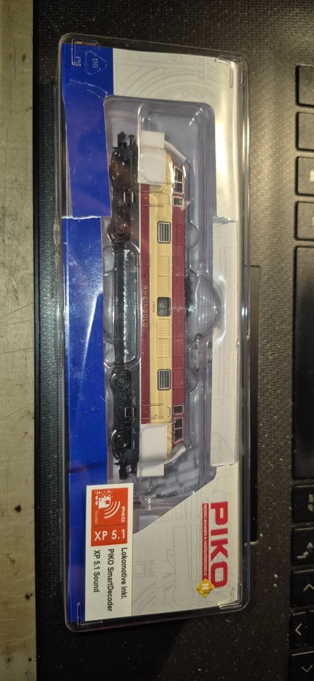 Piko SONDERSERIE 71607, V200 102 Rheingold creme/rot DB Ep III Sound Neu & OVP - Bild 2 von 4