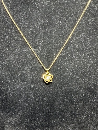 Dainty 14K Gold Josephine’s 1/2”!Knot Pendant And 18” Chain Celtic Love hTF - Picture 2 of 3