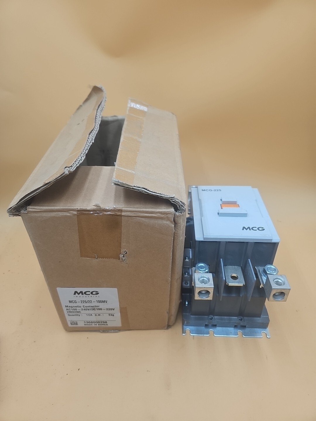 MCG Industrial MCG-225/22-100MV 225 Amp Magnetic Contactor.