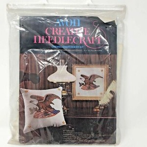 Vintage-Avon-Creative-Needlecraft-Kit-American-Eagle-Pillow-Crewel-Embroidery
