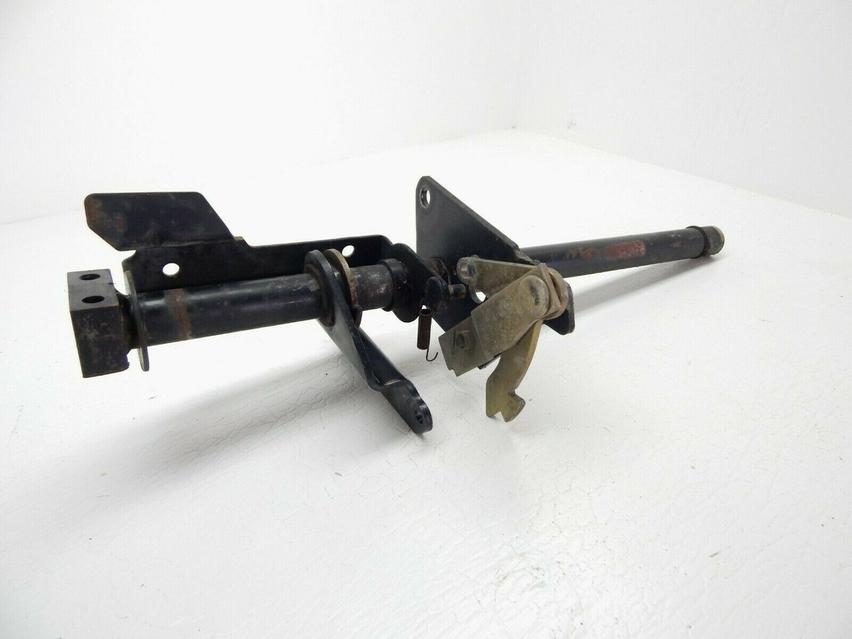 John Deere 240 260 285 Deck Lift Shaft AM103046 | eBay