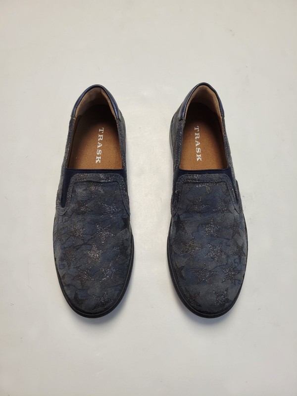 New TRASK Slip-On Shoes NAVY BLUE Camo Metallic Stars Women's 7 Flats 36 1574