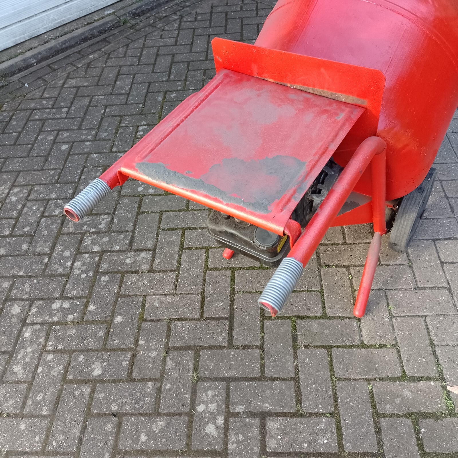 Belle Petrol Cement mixer with Briggs and Stratton engine, no stand. eBay