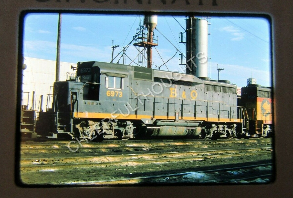 Original '74 Kodachrome Slide B&O Baltimore Ohio 6973 GP30