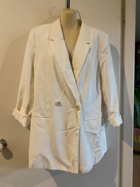 Picture 1 of 3