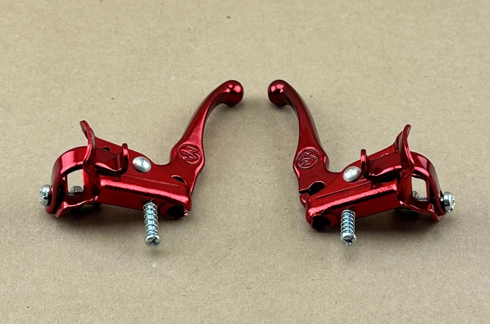 1 PAIR MX BRANDED ALLOY BICYCLE BRAKE LEVER SET RED. - Image 2 of 2