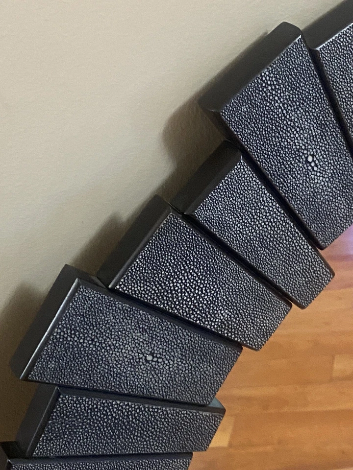 Bonito espejo Made Goods Claude 34 in Diam redondo gris fresco imitación verde Foto 2 de 4