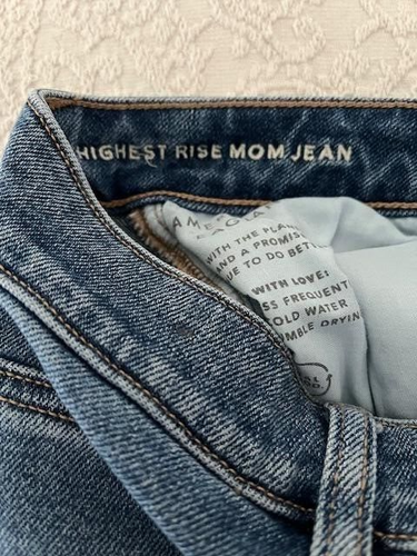 American Eagle Highest Rise Mom Jeans Size 4 XS Med Blue Cotton Blend Stretch - Picture 4 of 5