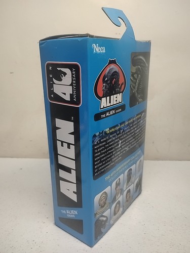 NECA Aliens Alien 40th Anniversary HR Giger Xenomorph 7" Figure with Facehugger - Picture 9 of 12