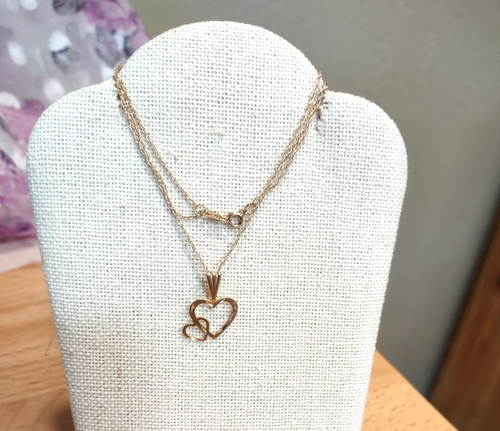 14Kt Gold 18" Twisty Chain Double Hearts Pendant 1.3 Gr Signed - Picture 9 of 11