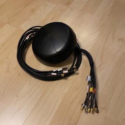 PANORAMA ANTENNAS 4x4 MiMo 2G / 3G / 4G GNSS 2x2 WLAN LGMDM4B738-24-58 Antenne