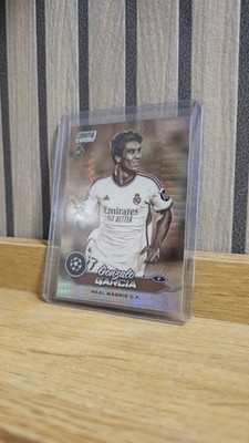 Topps Stadium Chrome 2023-24 GONZALO GARCIA RC /75 Sepia Rookie Real Madrid