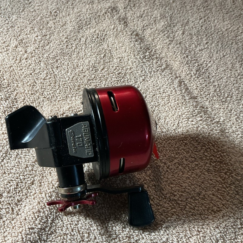 ABU-MATIC 170 Spincast Reel 3.6:1 2BB Front Drag Right Anti-Reverse Red/Black