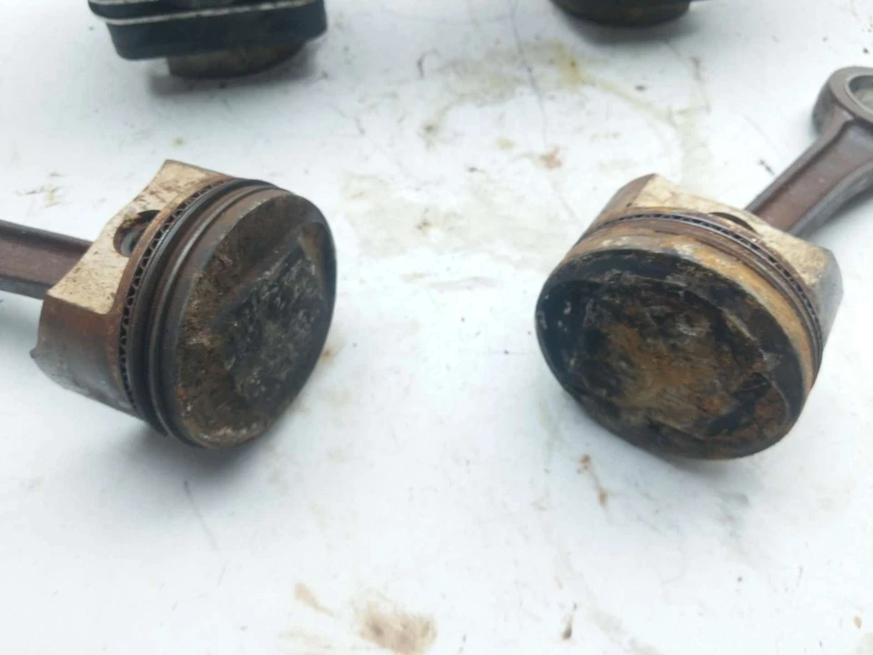 Jarra de culata de motor Harley FLHR Road King 94-99 con pistones y varillas Foto 4 de 4