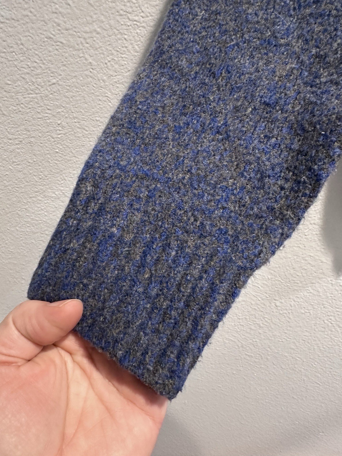 JW ANDERSON UNIQLO Crew Neck Sweater Blue Size Large