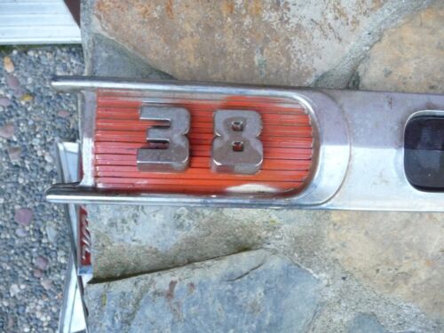 1959 CHEVY APACHE 38 Truck Ornament Fender Emblem Spears 3753132 RH - Picture 2 of 8