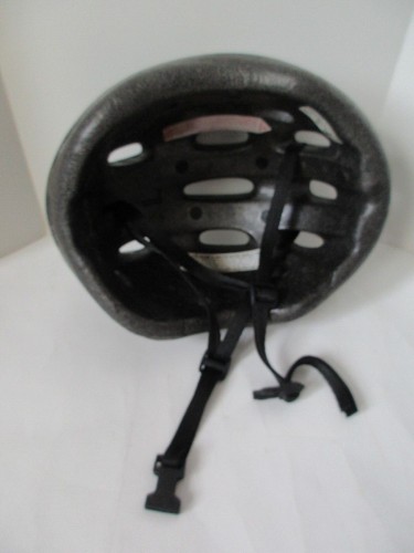 Protective Sports Gear Helmet - by PTI - Used - Bought between 1997-2000 - Picture 6 of 8