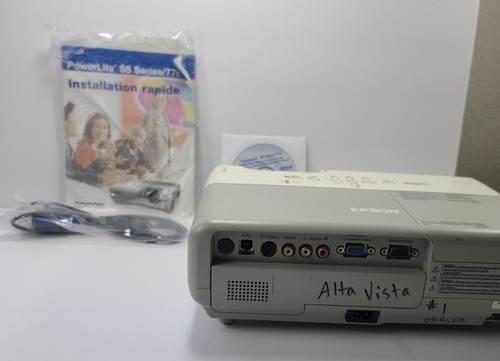 Epson ELCD Projector Model EMP-S5 w/ Case & Accessories - tested - Picture 2 of 7