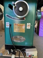 Grizzly 10" Cabinet Table Saw - 220v - with dovetail attachment and miter guide