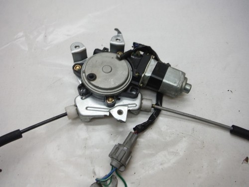 2002 INFINITI i35 A/T PASSENGER FRONT WINDOW REGULATOR MOTOR OEM 2003 2004 - Picture 2 of 12