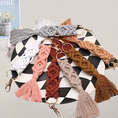 High Quality Stable Maneuverable Woven Tassel Keychains Clothing Decoration Gift