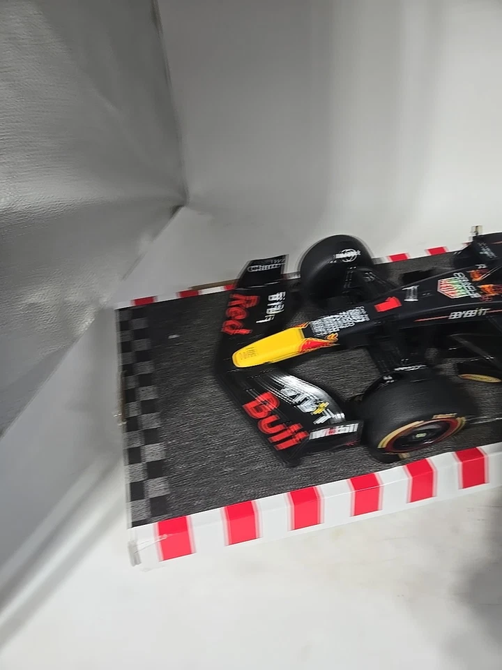 Maisto RB19 1/10 Oracle Red Bull RC Formula Racing car W/ Battery No Remote New - Image 2 of 4