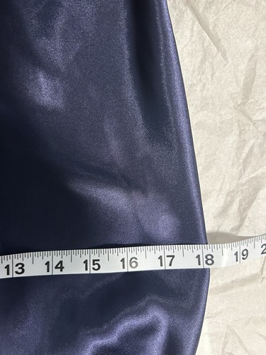 Bebe Damen Satin Wasserfallausschnitt Schlupfkleid Gr. L | Marineblau Midi Abend Cocktail - Bild 5 von 7