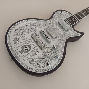Guitare électrique gravée Corps solide Acajou Col en érable Finition gravée sur mesure