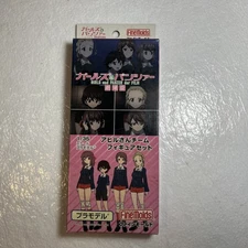 FINE MOLDS Girls und Panzer Duck Team Figure Set 1/35 Scale Model 41105