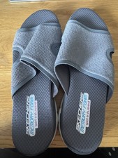 NEW Skechers Memory foam gel-infused Ladies  Slider / flip flop sz 8