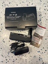 Fujifilm VPB-XT2 Vertical Power Booster Grip for Fujifilm X-T2 missing Charger 