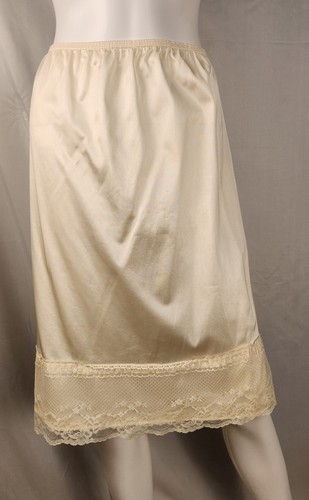 70s Ivory Lace Hem Slip/Slipskirt FrenchGirlChic/Punk/Grunge/Heritage 3XL