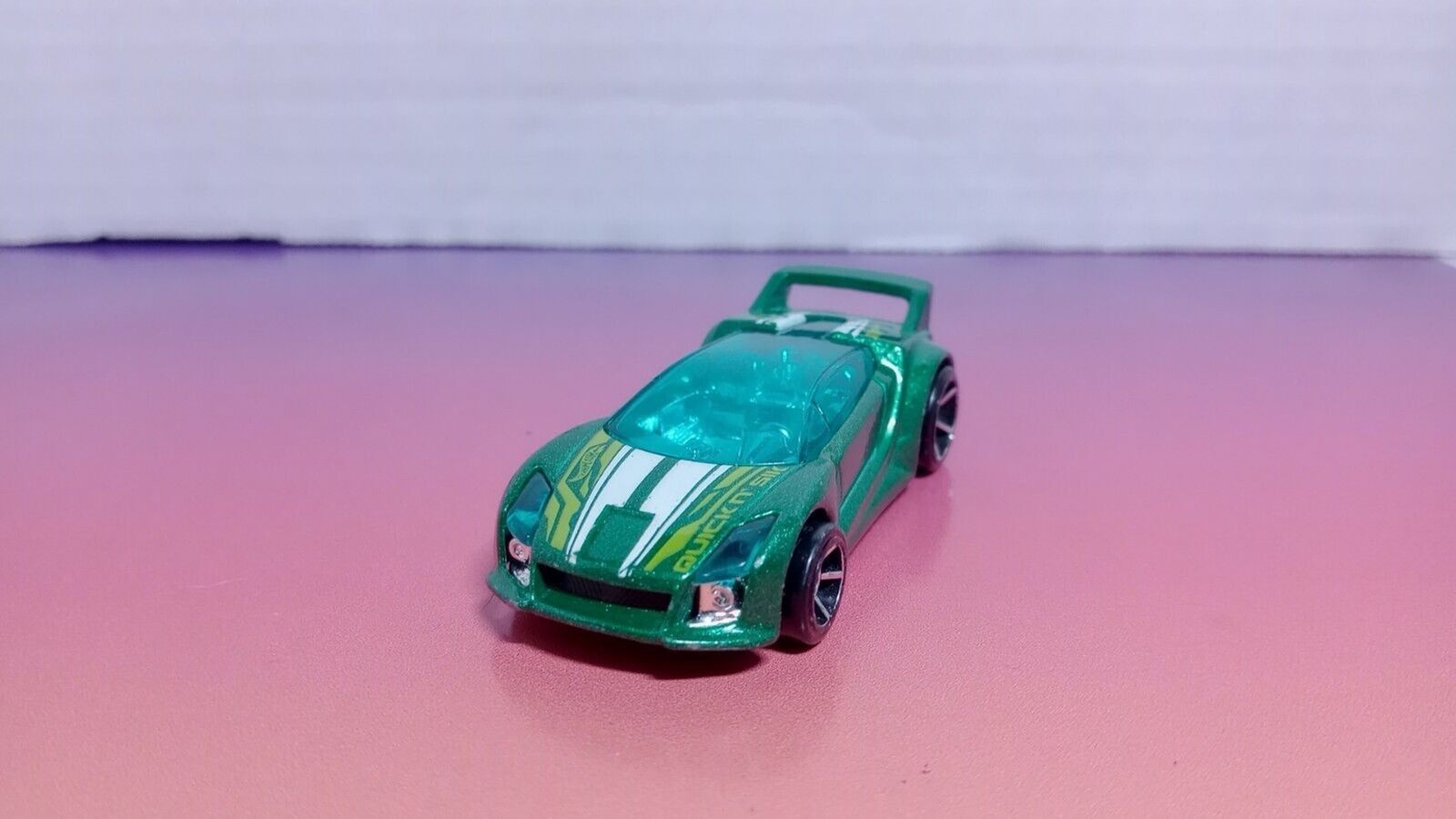 2014 Hot Wheels #32 HW City Speed Team Quick N' Sik green