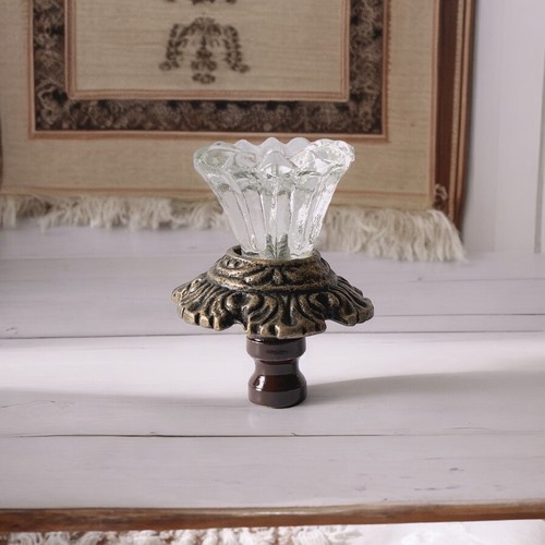 One of Clear Hand Made Cut Glass Lamp Shade Finial Fit Standard Harp Thread - Picture 2 of 3