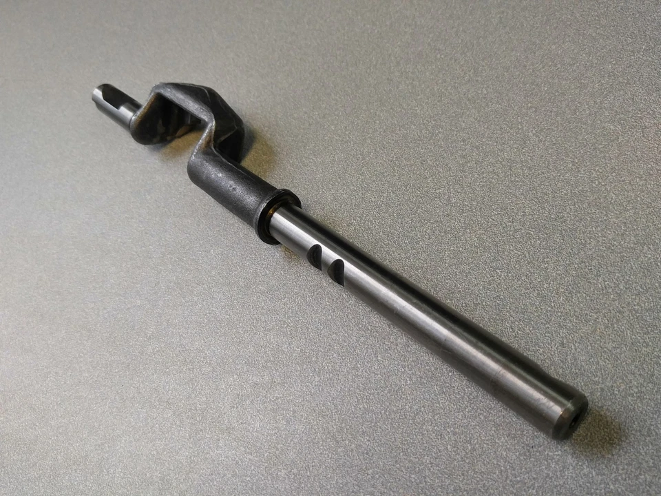 EXCELLENT ORIGINAL PORSCHE 914 TRANSMISSION 1ST REVERSE SHIFT ROD 1973-76 NLA - Image 2 of 4