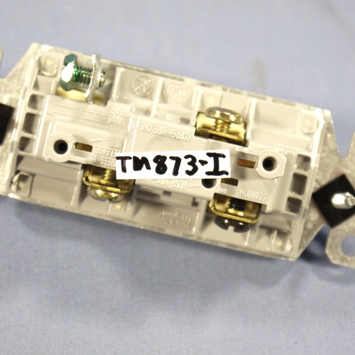 Pass & Seymour TM873-I Ivory Decorator Rocker Wall Light Switch 3-Way 15A Bulk - Picture 5 of 5