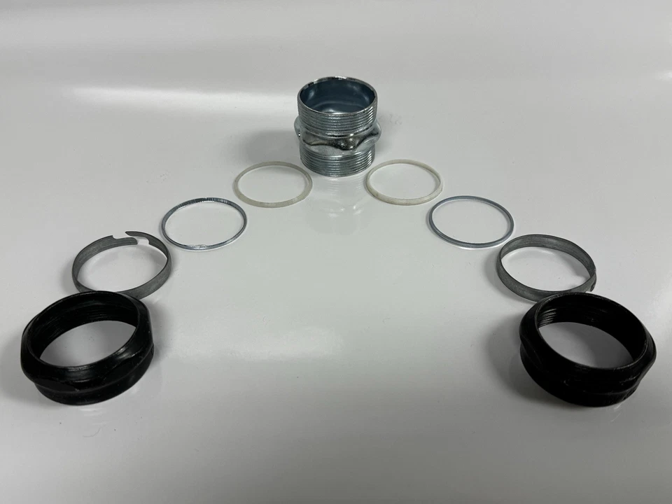 ACOPLAMIENTO COMPRESIÓN C-H 1 1/2" WET LOC (LOTE DE 10) Foto 2 de 4