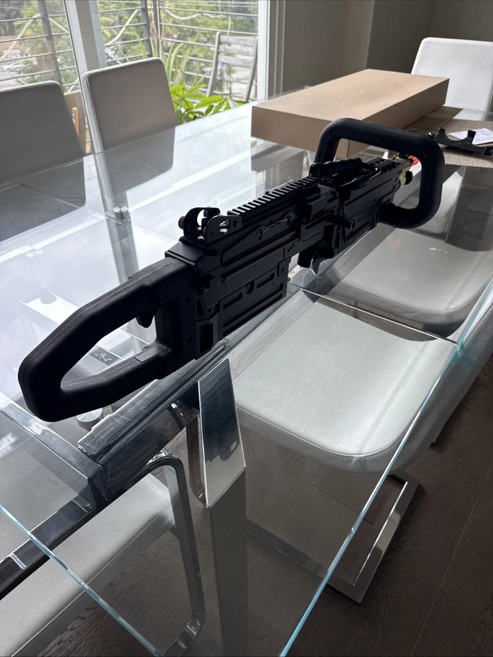 Motosierra Airsoft M249 Foto 2 de 3