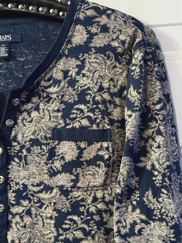 Chaps Womens Sz L Knit Henley Top Long Sleeve Navy/Gray Floral 2 Chest Pockets - Picture 4 of 11