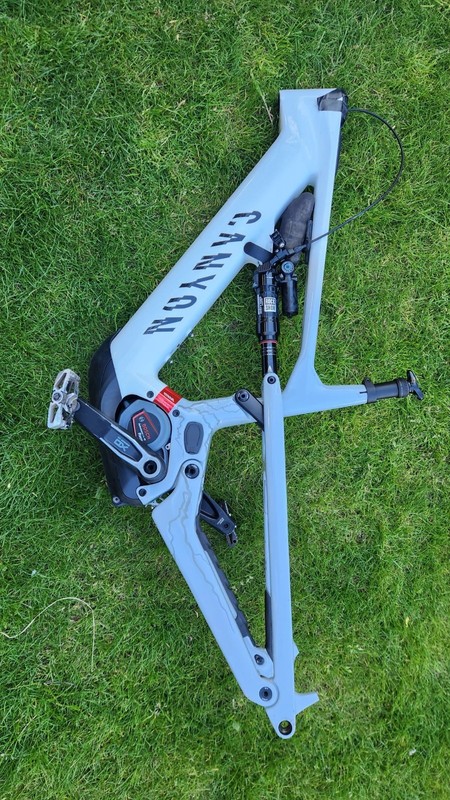 Canyon Strive On Ltd Frameset 625wh Battery