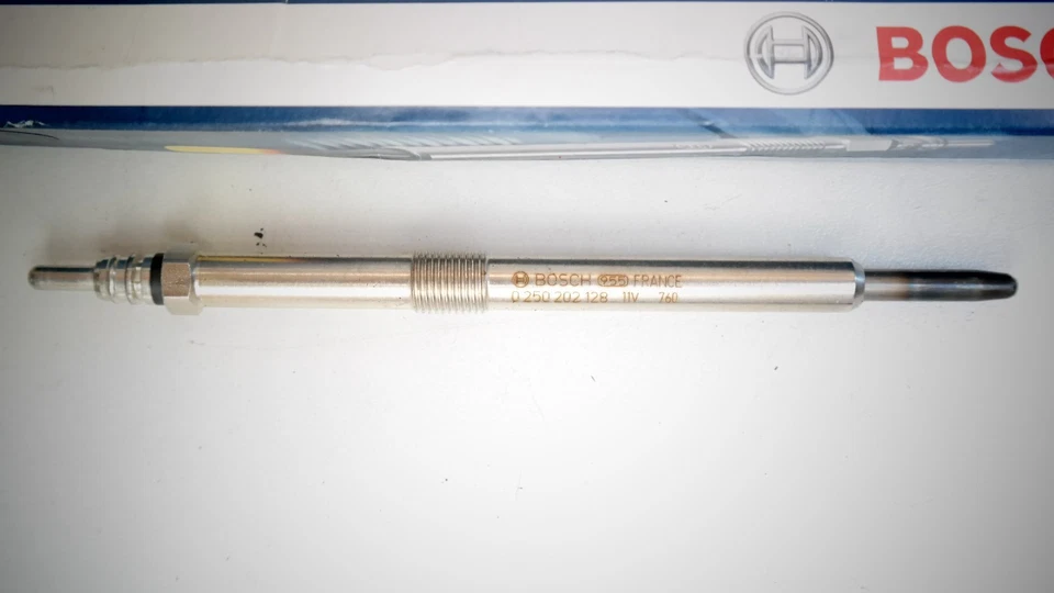 Renault 2.2 Dci - 2.5 Dci 4X bougie préchauffage NEUVE Bosch 0250202128 - Photo 3/4