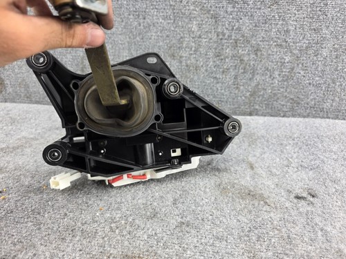 2001-2006 LEXUS LS430 OEM TRANSMISSION GEAR SHIFT FLOOR SHIFTER ASSEMBLY - Picture 4 of 8