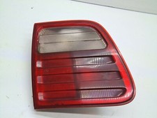 Mercedes Benz W210 Heckleuchte Bremsleuchte Rückleuchte links innen A2108202364 Mercedes Benz W210 Heckleuchte Bremsleuchte Rückleuchte links innen A2108202364