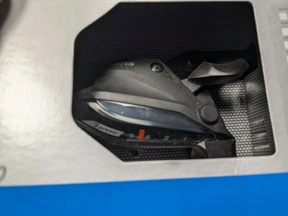 Shimano Shift/Brake Lever ST-EF505-7R 7s, EZ Fire Plus 192790444543 - Image 2 of 4