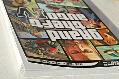 Grand Theft Auto IV GTA 4 Signature Series Guide By Bradygames w/ Poster - Picture 3 of 7