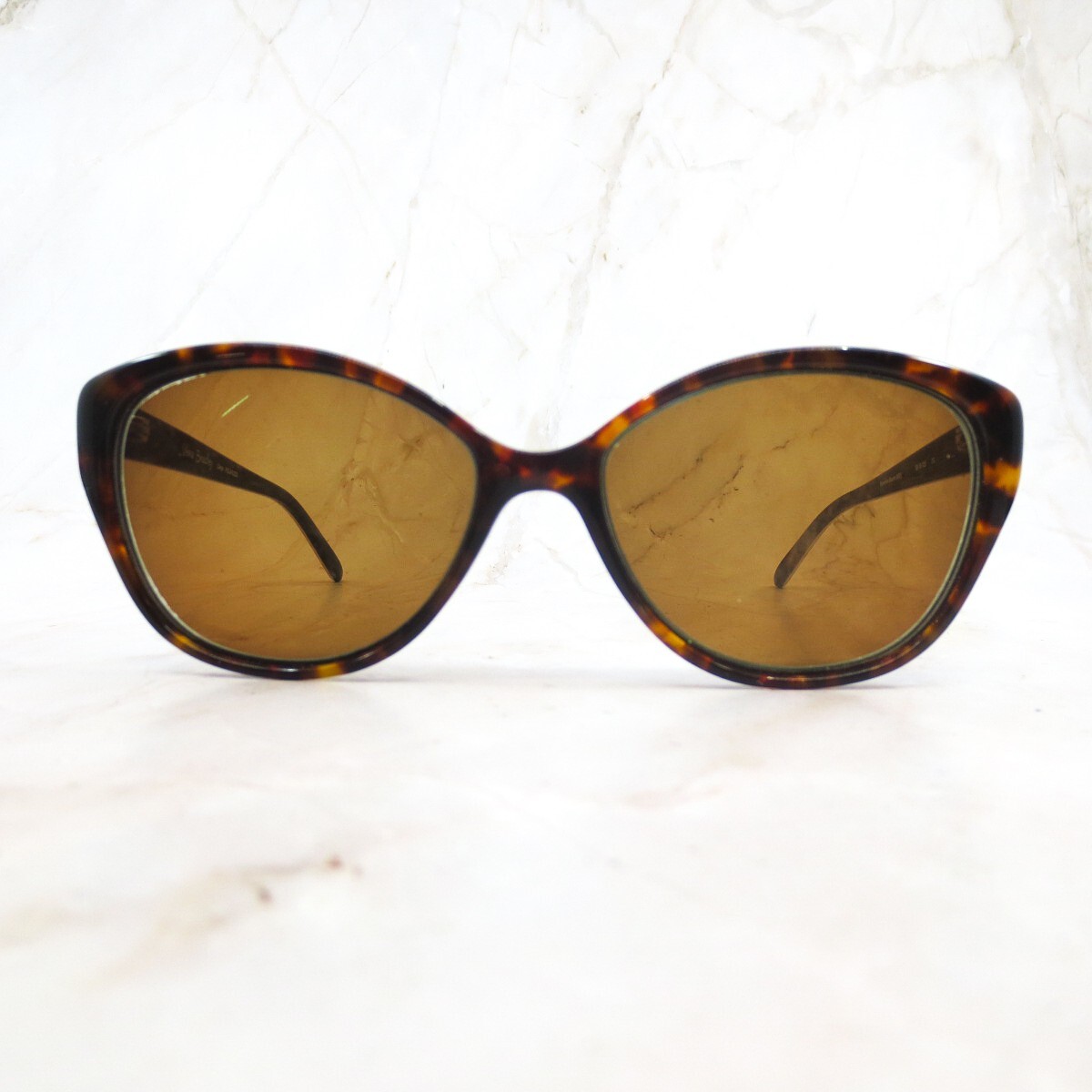 Vera Bradley Beatrice in Bohemian Blooms sunglasses w/ VB hard case | 55.17.135 Vera Bradley Polarized Beatrice Bohemian Chevron Cat Eye  main image 4