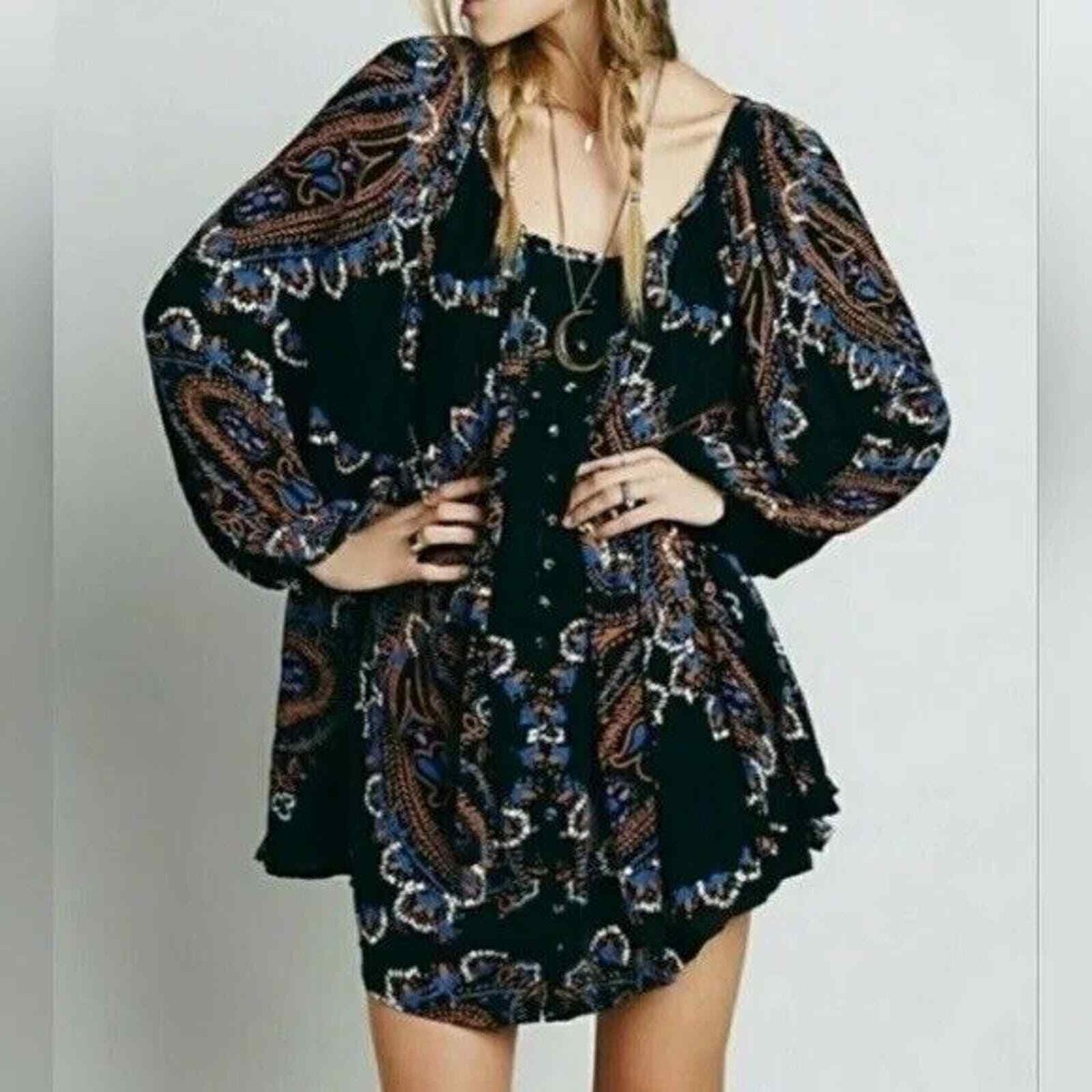 green emerald velvet dress Ivory Lace-Trimmed Flowy Mini Dress main image 0