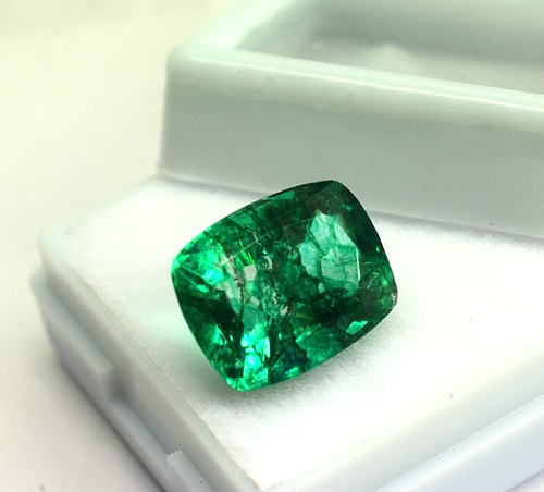 6ct Colombian Green Emerald Gemstone Cushion cut faceted Emerald Ring Gemstone - Picture 10 of 11