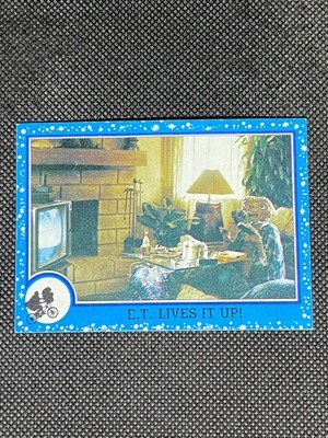 E.T. Lives It Up! 1982 Topps E.T. The Extra Terrestrial #29 Raw Card