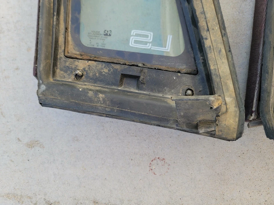 Chevrolet Caprice Brougham LS 1986-1990 cuarto trasero ventanas izquierda y derecha OEM Foto 3 de 4